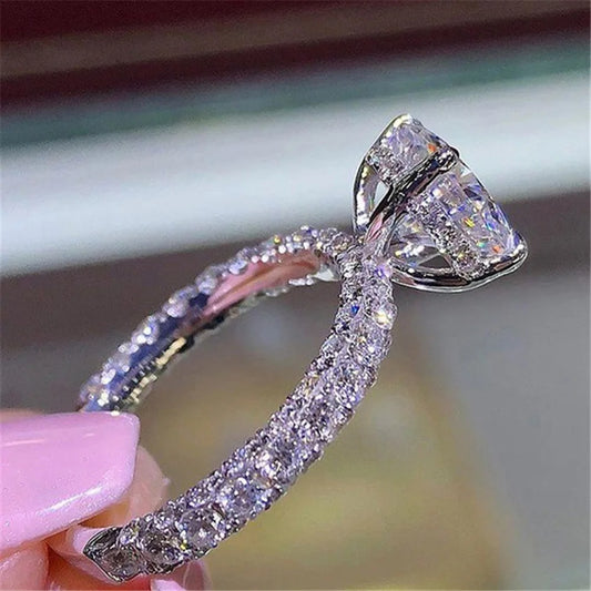 LA Fashion Charm Shiny AAA Zircon Silver Color Ring Luxury